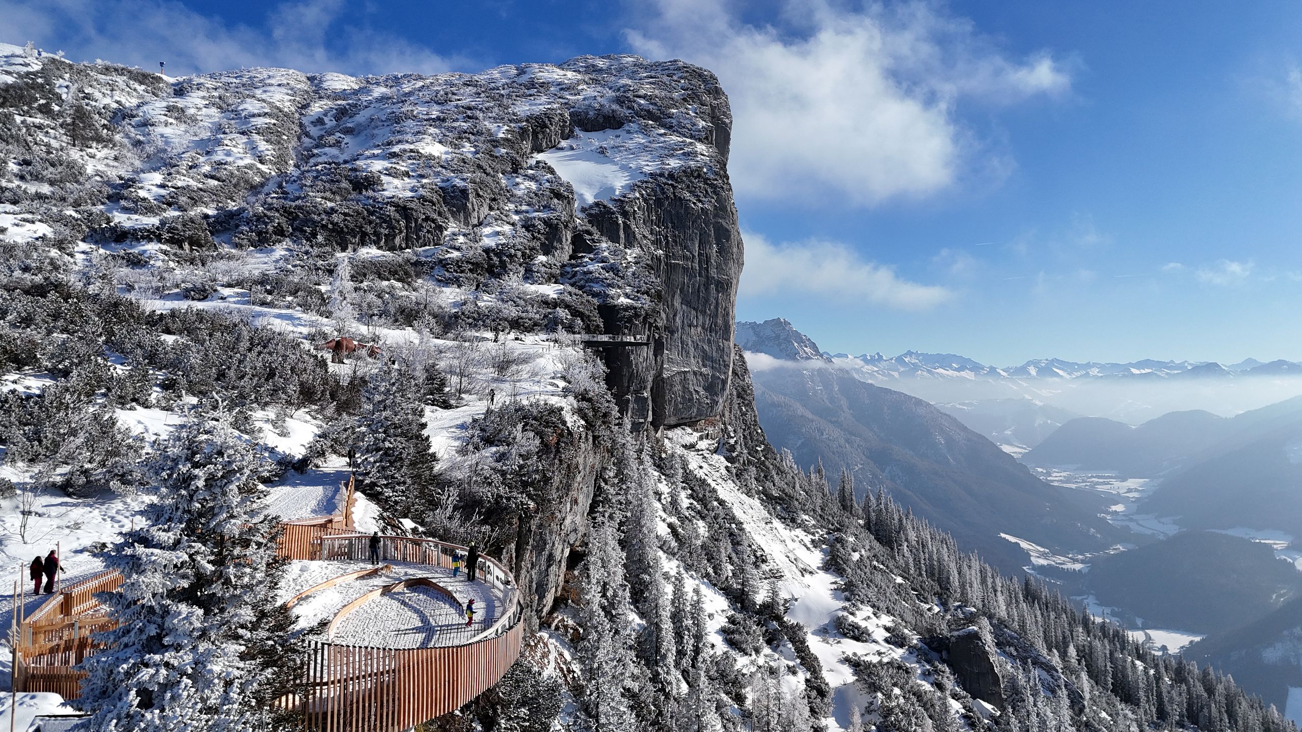 Panorama-Muschel-Steinplatte-Triassic-Park-Winter